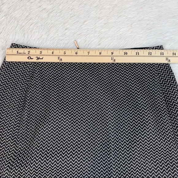 Armani Collezioni Chevron Print Jacquard Pencil Skirt high waisted full zip - Picture 5 of 12